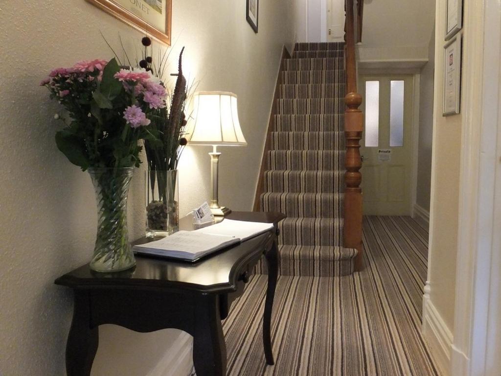 Holmlea Guest House Exclusively For Adults Windermere Exteriér fotografie